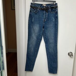 Gianni Bini Mid-high waisted distressed jeans with button fly, black belt, Sz 3